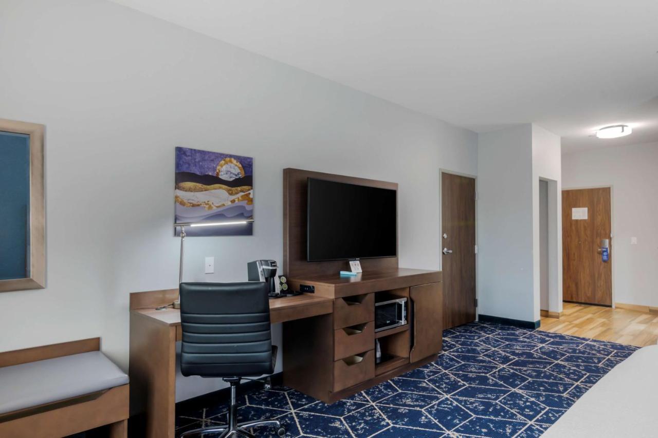 Best Western Plus St. Louis Airport Hotel Woodson Terrace Exterior photo
