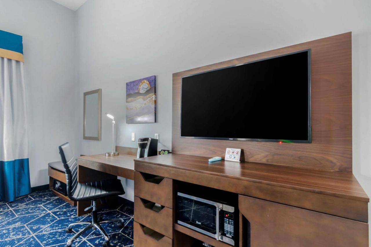 Best Western Plus St. Louis Airport Hotel Woodson Terrace Exterior photo